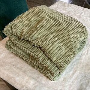 Pottery Barn Green Corduroy Throw Thick